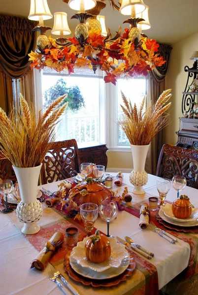 30 Creative Table Centerpieces for Thanksgiving Decorating in Style