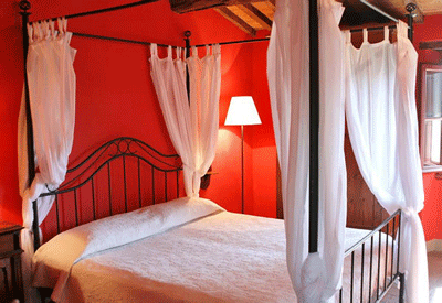 tuscan interiors bedroom decor metal bed decorations