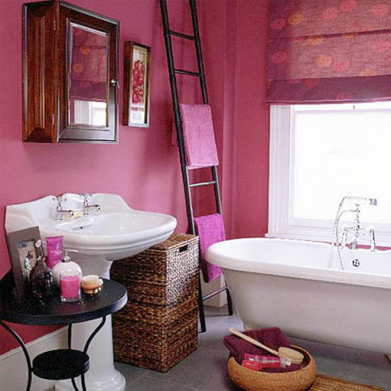 ladder for bathroom decorating