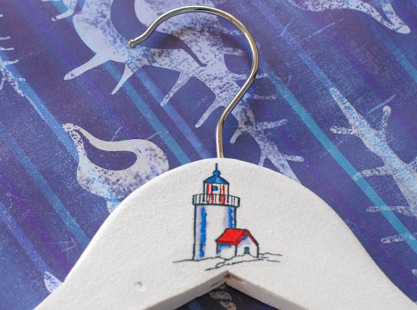 lighthouse design for hanger decorating