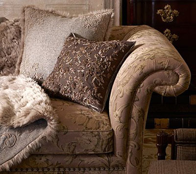 living room sofa cushions and throw