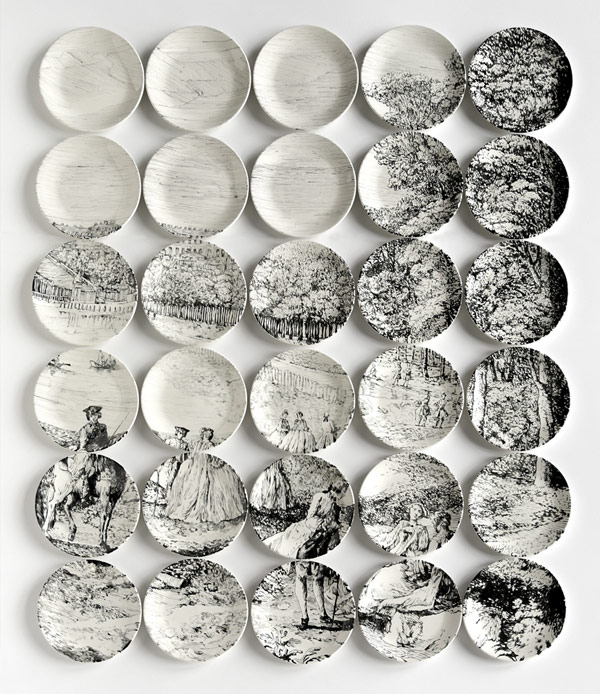 historic scene painting on ceramic plates