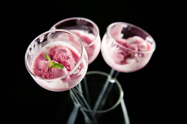 canape glasses with pink ice cream
