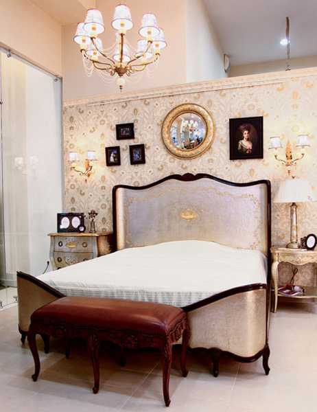 modern bedroom decorating in classic style