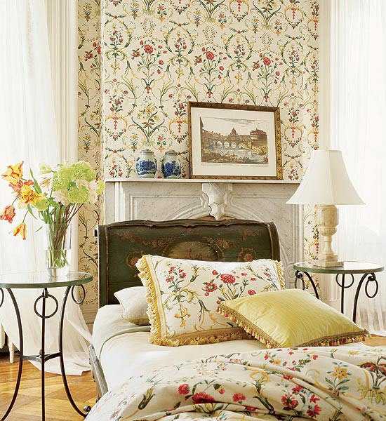 floral wallpaper for bedroom decor