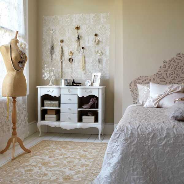 20 Charming Bedroom Decorating Ideas in Vintage Style