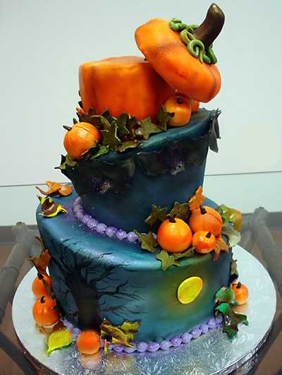 pumpkin cake, table centerpiece idea