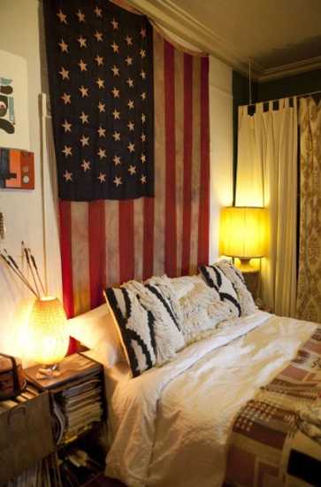 american flag and fur pillows for bedroom decorating in eclectic style