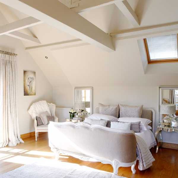 English Home Blending French Country Decorating  Ideas into 