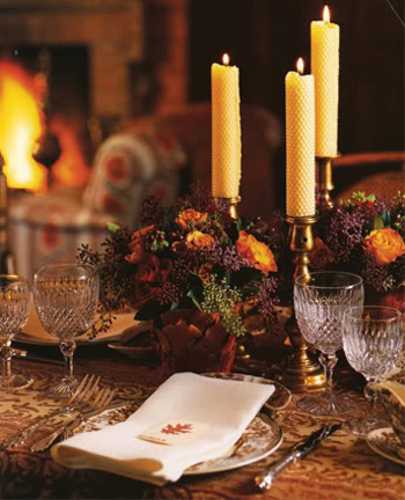 25 Thanksgiving Decorating Ideas, Individual Table Centerpieces and Napkins