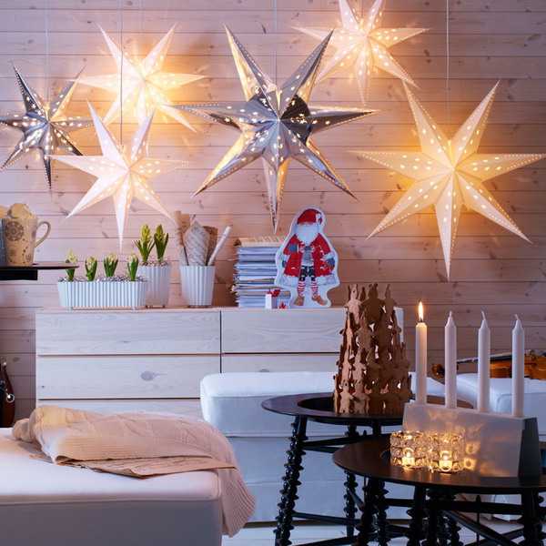 large christmas stars with lights