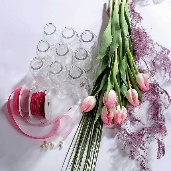 recycling glass bottles for flower arrangement