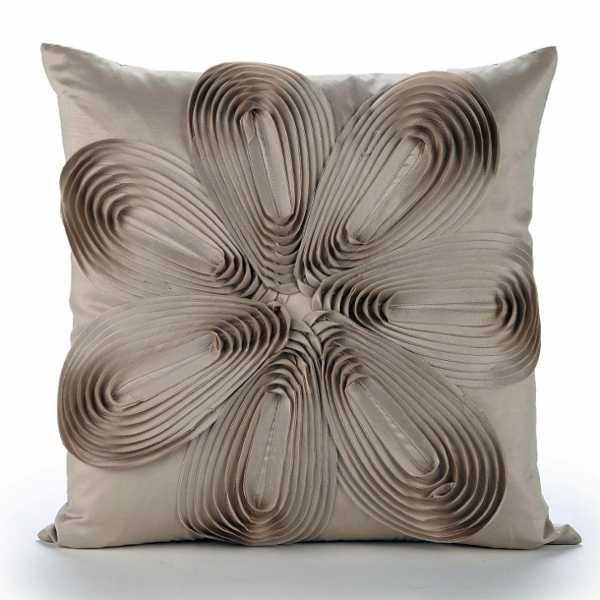 20 Creative Decorative Pillows Craft Ideas Playing With Texture And Color   Decorative Pillows Pillow Covers Craft Ideas 1 