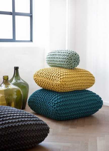 knitted throw pillows