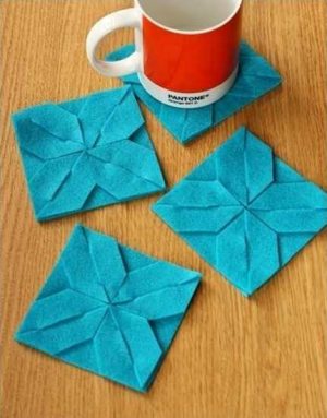 place mats in blue color with origami design