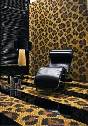 floor rug and wall decoration with animal prints