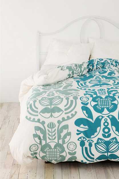 Modern Bedroom Decorating with Bedding Fabrics for Ultimate Comfort