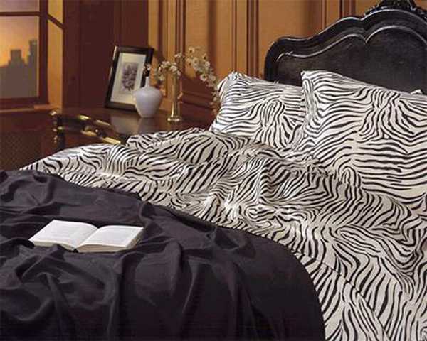 Zebra Prints and Decoration Patterns Personalizing Modern Bedroom Decor