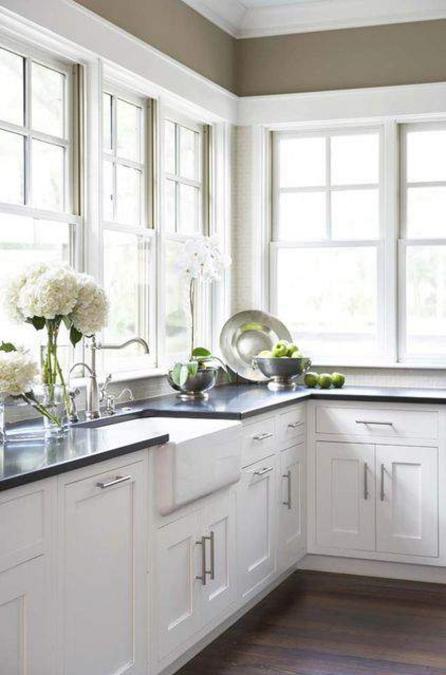 Kitchen Cabinets With Black Granite Countertops