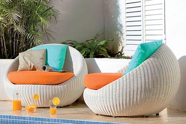 contemporary outdoor chairs