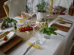 italian party table decoration