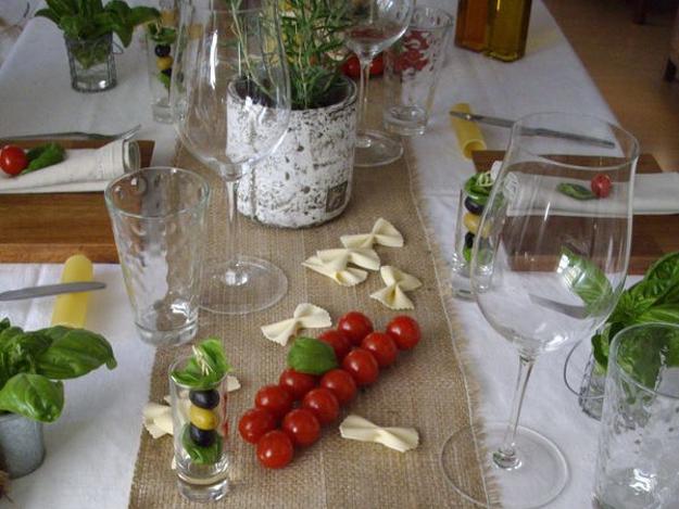 edible decorations and dry noodles for party table decoration