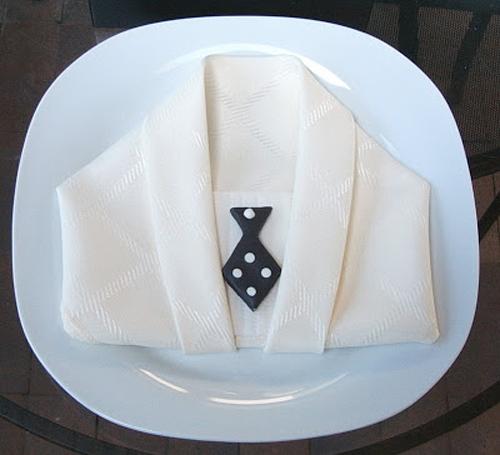 shirt napkin folding idea