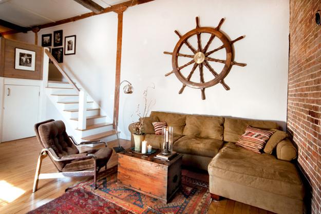 Nautical Decor Ideas Enhanced by Vintage Ship Wheels and ...