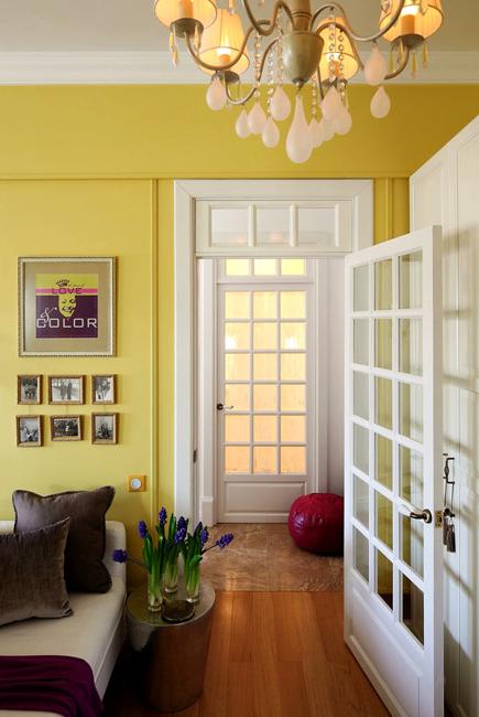 Bright Decorating  Colors Turning Small Apartment into 