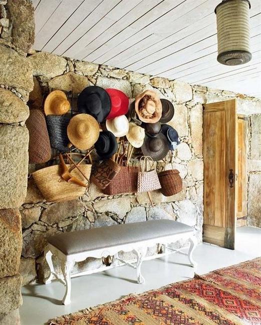 modern wall decor ideas, wall decorations made with hats