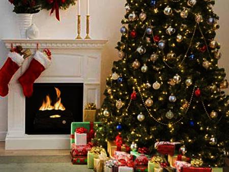 Merry Christmas Decorating Ideas for Living Rooms and Fireplace Mantels