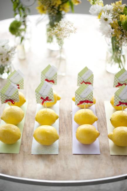 22 Modern Ideas for Table Decoration with Lemons and Yellow Green Color Combinations