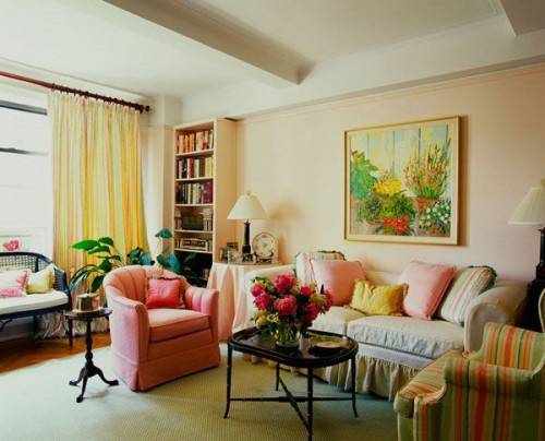 how-to-match-decor-colors-and-home-furnishings-with-colorful-fabric-prints