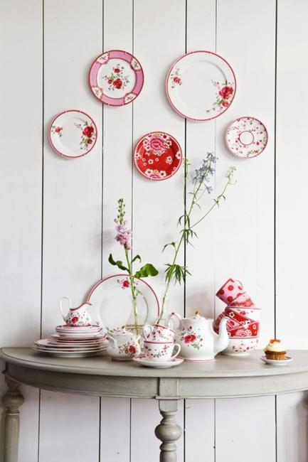 21 Modern Wall Decor Ideas Using Decorative Plates