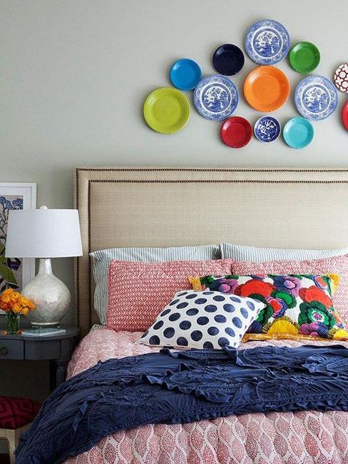 21 Modern Wall Decor Ideas Using Decorative Plates