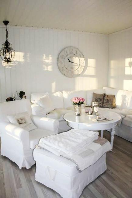 Beautiful Flowers and Shabby Chic Ideas for White Living Room Decorating