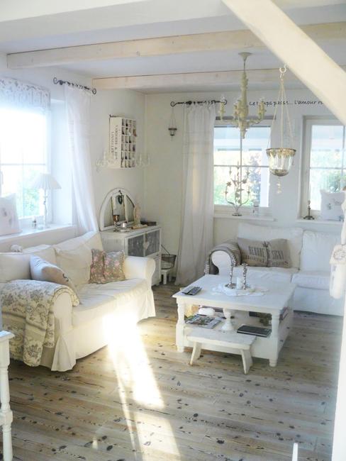 Modern Shabby Chic Style Beautiful Flowers and Shabby  Chic  Ideas for White Living 