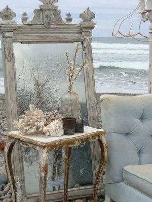 shabby chic interiors decorated in white, gray and brown colors