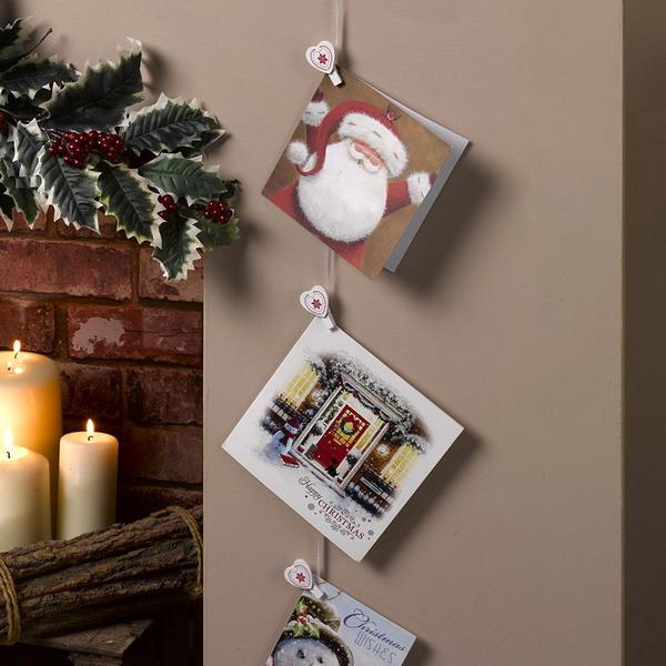 holiday decor for empty walls