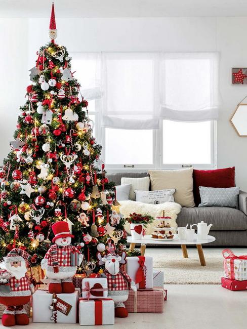 beautiful holiday tree decoration