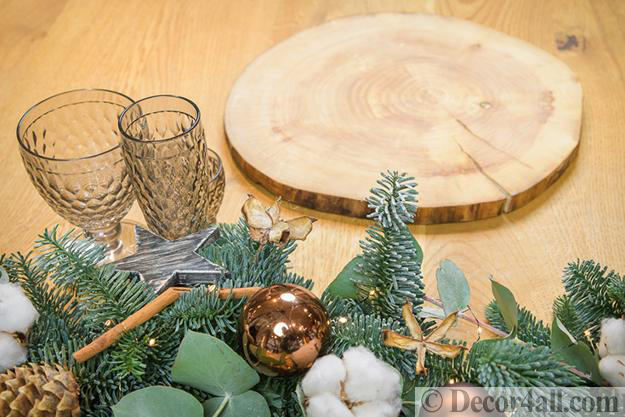 wood table decorations
