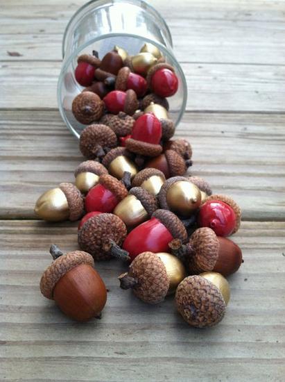 DIY Ideas for Eco Friendly Christmas, Acorn Christmas Decorations